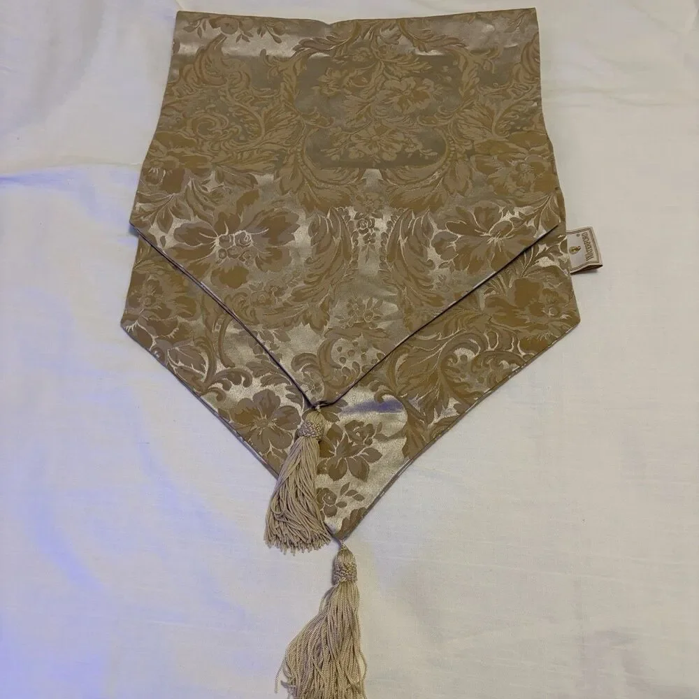 Vintage Waterford Linen Jacquard Table Runner Damask Tassel Cotton Blend 68 x 16 - Picture 4 of 7